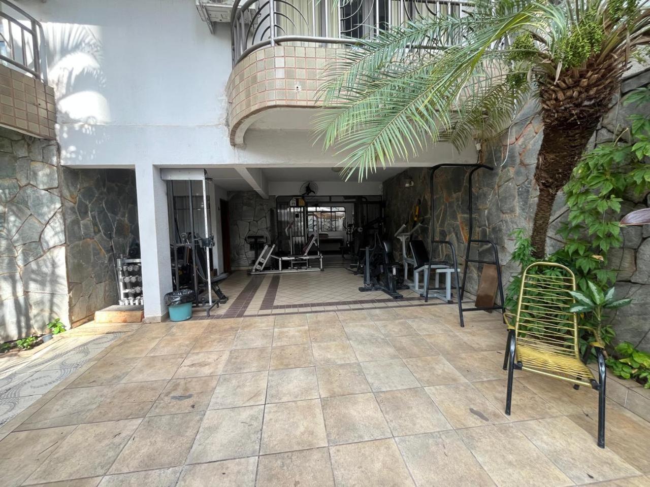 Casa Quintal Bueno! 5 Quartos Com Ar Split E Internet Ultra! Perto Do Melhor De Goiania! Marista Parques Areiao E Vaca Brava Hospital Premium Mater Dei Blue Fit Perdomo Goiania Shopping! Dış mekan fotoğraf