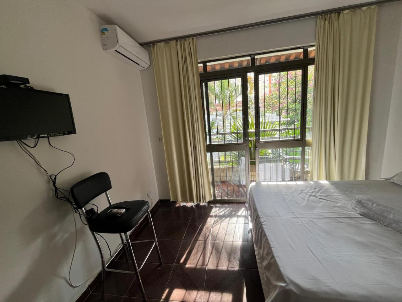 Casa Quintal Bueno! 5 Quartos Com Ar Split E Internet Ultra! Perto Do Melhor De Goiania! Marista Parques Areiao E Vaca Brava Hospital Premium Mater Dei Blue Fit Perdomo Goiania Shopping! Dış mekan fotoğraf